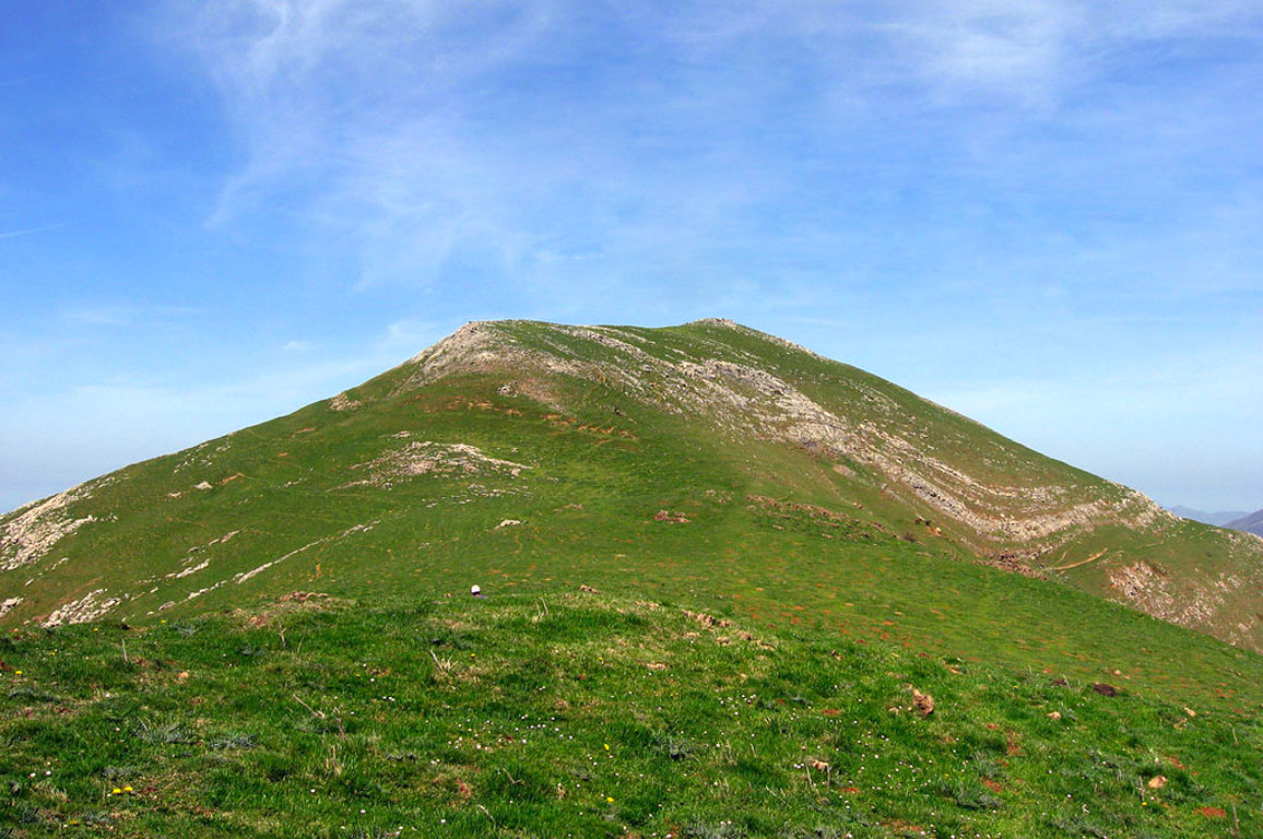 Randonnée L’Adartza 1250m depuis le col d’Aharza