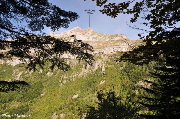 Grotte-Eaux-Chaudes-Sentier-des-Fenetres_009