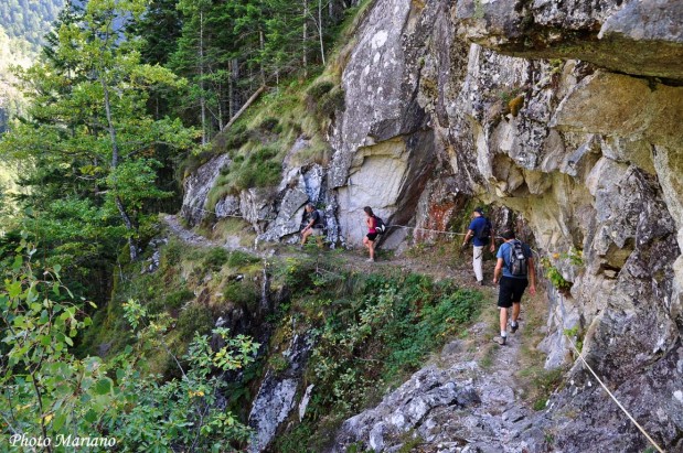 Grotte-Eaux-Chaudes-Sentier-des-Fenetres_019