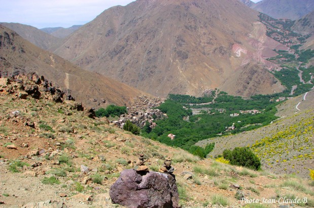 Cairn-du-Monde-Imlil-haut-atlas-Maroc