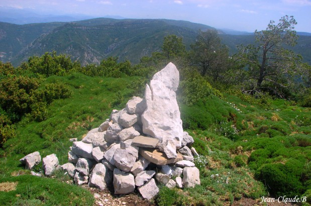 Les-Cairns-de-nos-Pyrenees_155