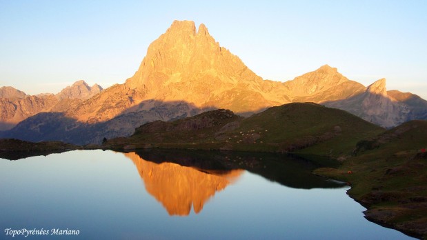 Lac-Gentau-Pic-d-Ossau-2884m