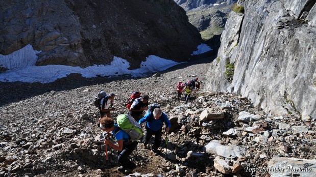 Randonnee-Pic-des-Posets-3369m_040