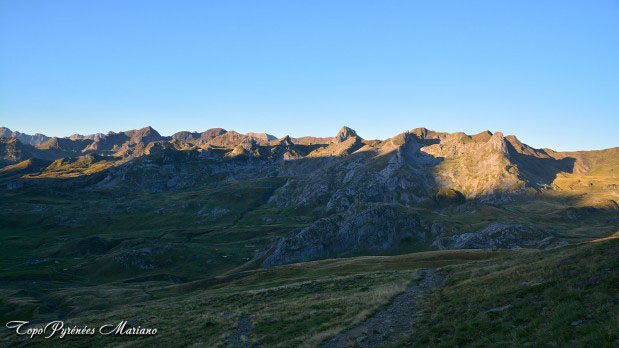 Escalade-Petit-Pic-d-Ossau-2807m_002