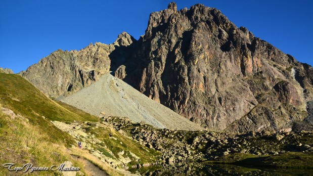 Escalade-Petit-Pic-d-Ossau-2807m_010