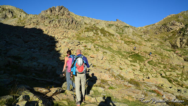 Escalade-Petit-Pic-d-Ossau-2807m_013