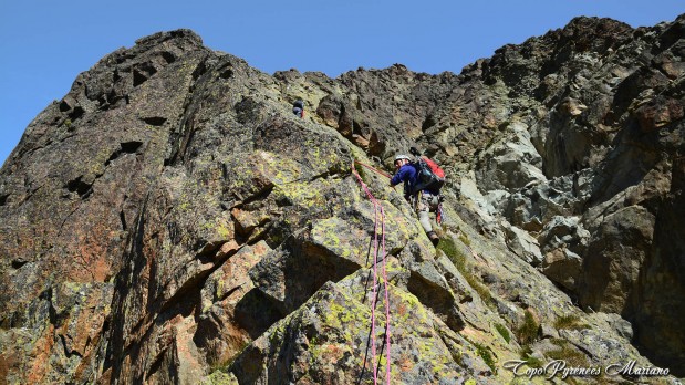 Escalade-Petit-Pic-d-Ossau-2807m_095