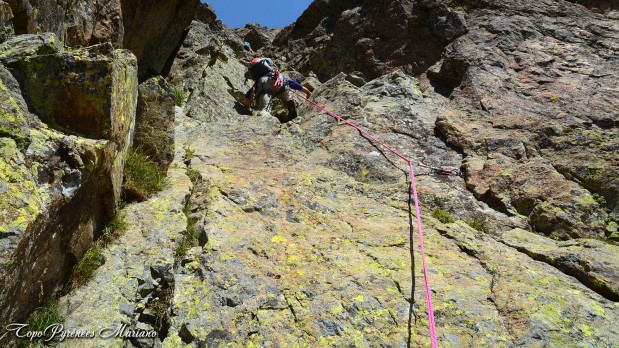 Escalade-Petit-Pic-d-Ossau-2807m_125