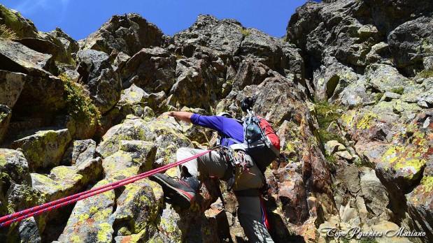 Escalade-Petit-Pic-d-Ossau-2807m_133