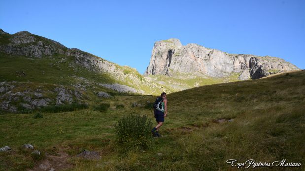 Randonnee-Pic-Hourquette-2384m_013