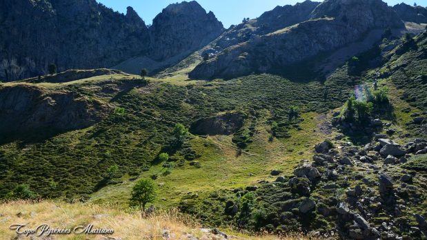 Randonnee-Cirque-et-Breche-de-Moundelhs_023