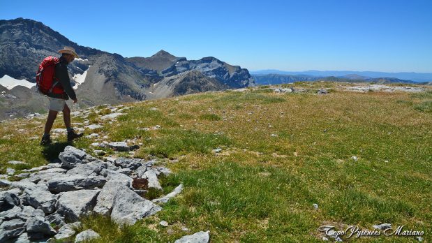 Randonnee-Pic-de-Gabiet-2716m_018