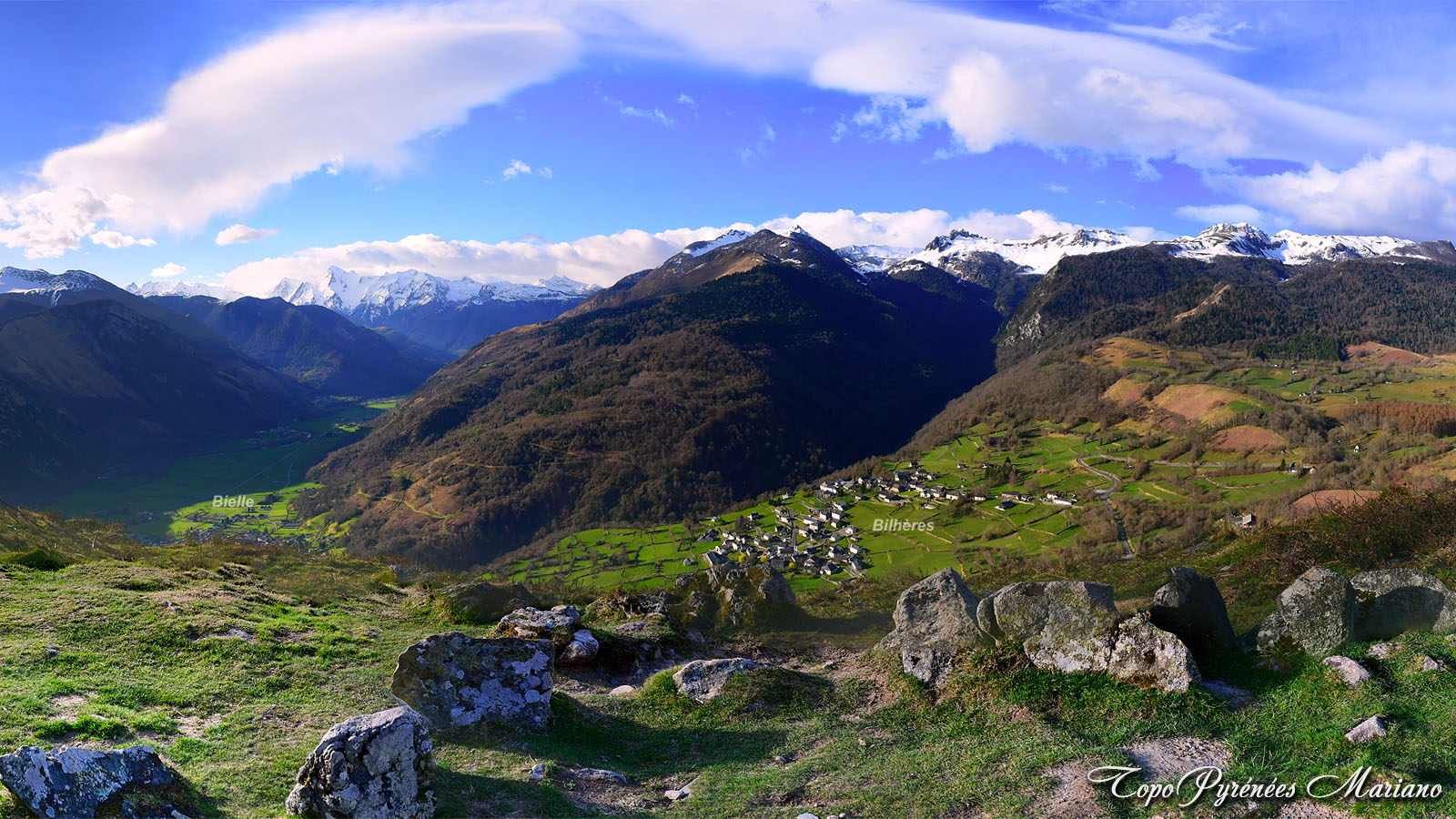 Cromlechs De Lous Couraus Et Point Sublime Les Topos Pyrenees Par Mariano