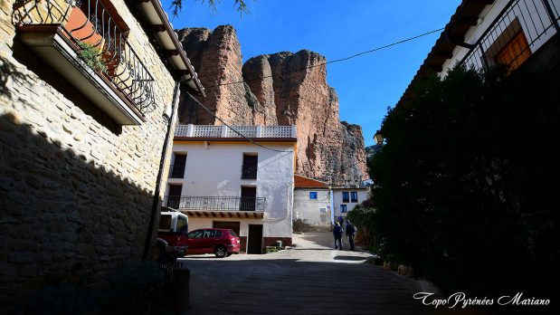 Via-Ferrata-Riglos-Cubilillo-Os-Fils_004